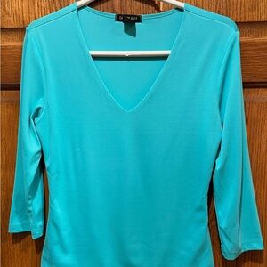 Carilyn Vaile Vibrant Teal Stretchy V-Neck 3/4 Sleeves Top - Size Medium